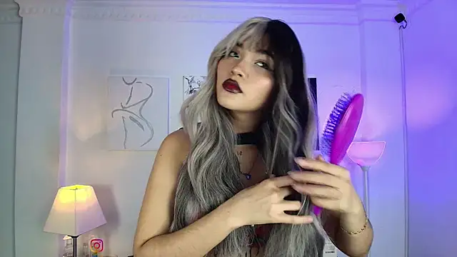 Snapshot of Zoe_wang chatting on 10.31.25 Zoe wang online show from 10.31.25