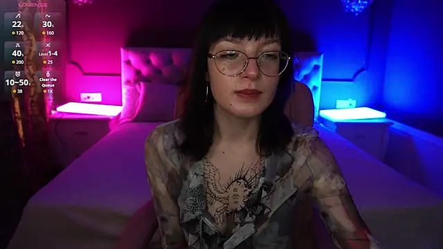 Pixie Peachh online show from 09.22.25