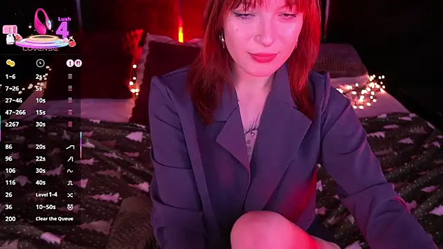 Pixie Peachh online show from 02.12.26