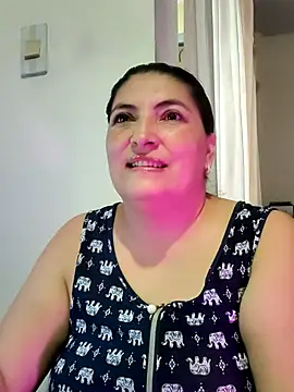 Snapshot of lina_maria99 chatting on 09.14.25 lina maria99 online show from 09.14.25