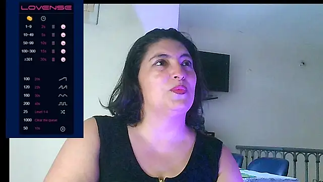 Snapshot of lina_maria99 chatting on 09.15.25 lina maria99 online show from 09.15.25