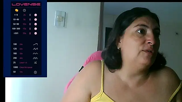 Snapshot of lina_maria99 chatting on 09.19.25 lina maria99 online show from 09.19.25