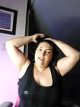 Snapshot of lina_maria99 chatting on 09.26.25 lina maria99 online show from 09.26.25