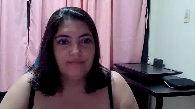 Snapshot of lina_maria99 chatting on 02.12.26 lina maria99 online show from 02.12.26