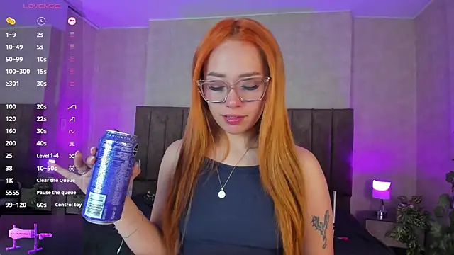 LanaMills  online show from 09.21.25