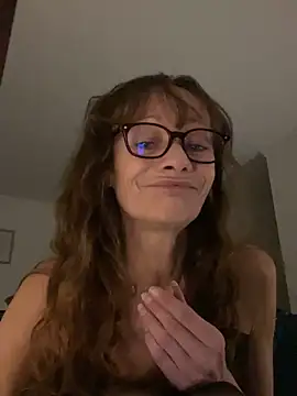 Snapshot of Chris06d22@xh chatting on 10.16.25 Chris06d22xh online show from 10.16.25