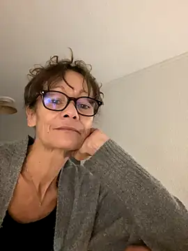 Snapshot of Chris06d22@xh chatting on 10.19.25 Chris06d22xh online show from 10.19.25