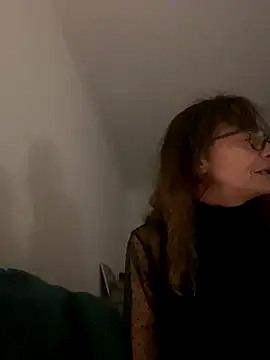 Snapshot of Chris06d22@xh chatting on 10.23.25 Chris06d22xh online show from 10.23.25