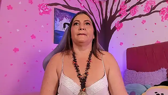 Snapshot of PalomaLombardi chatting on 05.20.26 PalomaLombardi online show from 05.20.26