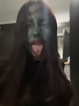 LisaGoddes online show from 10.13.25