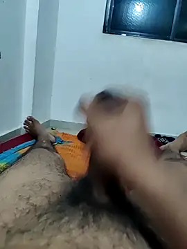 Snapshot of Size_x@xh chatting on 12.21.25 Size xxh online show from 12.21.25