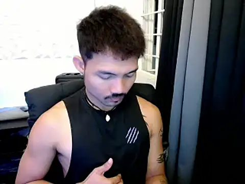 Snapshot of Thefriskyasian chatting on 10.23.25 Thefriskyasian online show from 10.23.25