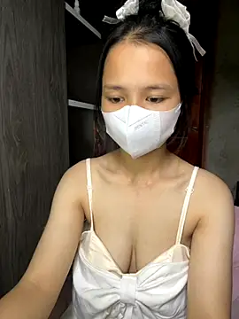 Snapshot of Hana-44 chatting on 11.09.25 Hana-44 online show from 11.09.25