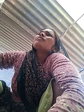 Snapshot of Hot_Kajal5 chatting on 10.18.25 Hot Kajal5 online show from 10.18.25