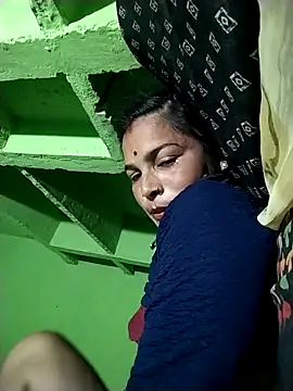 Snapshot of Hot_Kajal5 chatting on 10.25.25 Hot Kajal5 online show from 10.25.25