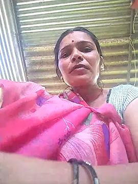 Snapshot of Hot_Kajal5 chatting on 11.02.25 Hot Kajal5 online show from 11.02.25