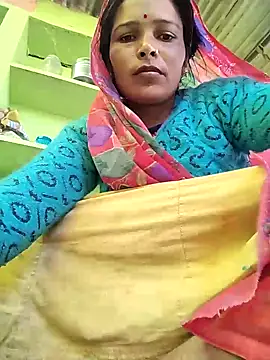 Snapshot of Hot_Kajal5 chatting on 11.18.25 Hot Kajal5 online show from 11.18.25