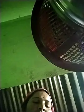 Snapshot of Hot_Kajal5 chatting on 11.30.25 Hot Kajal5 online show from 11.30.25