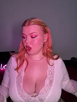 Snapshot of _Adele_Moor_ chatting on 10.14.25  Adele Moor  online show from 10.14.25