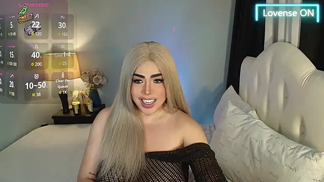 Snapshot of Unforgettable_Maria chatting on 07.16.26 Unforgettable Maria online show from 07.16.26