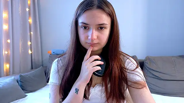 Snapshot of Lelia_Vibe chatting on 11.14.25 Lelia Vibe online show from 11.14.25