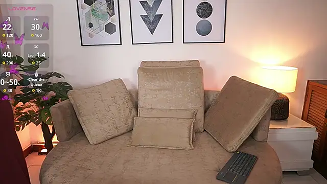 MilaCrave online show from 09.25.25