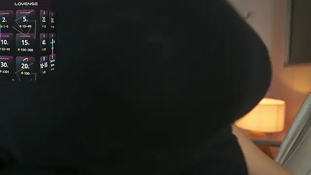 MilaCrave online show from 10.25.25