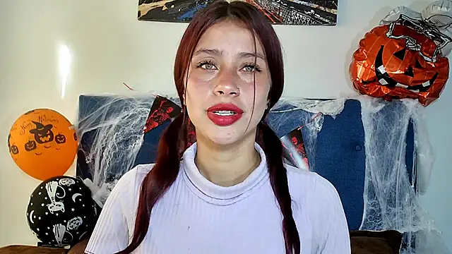 Sofiia Tay online show from 10.21.25