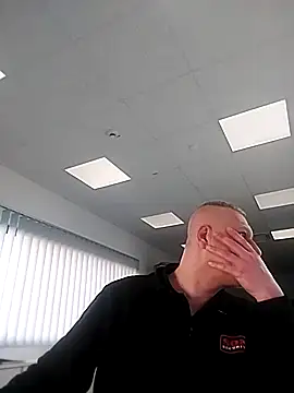 Hisnimin online show from 02.28.26