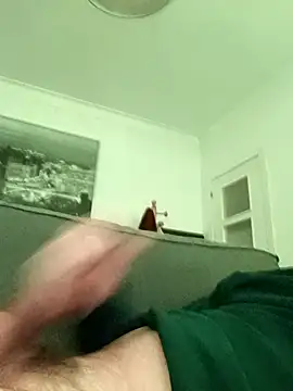 Snapshot of DannySastre91 chatting on 11.10.25 DannySastre91 online show from 11.10.25