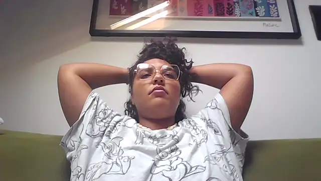 Snapshot of LadySophia03 chatting on 09.13.25 LadySophia03 online show from 09.13.25