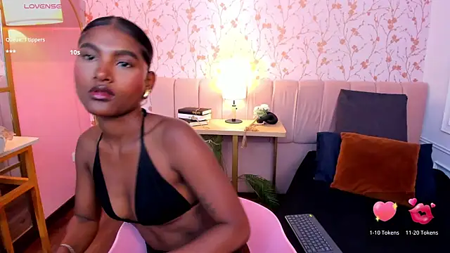 halleylorens online show from 07.14.26