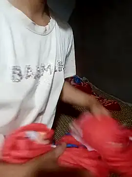 Ruaiuoi online show from 08.05.26