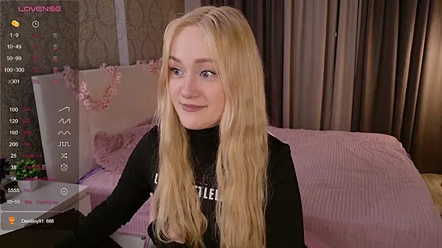 Snapshot of HeyMonkey_ chatting on 01.07.26 HeyMonkey online show from 01.07.26