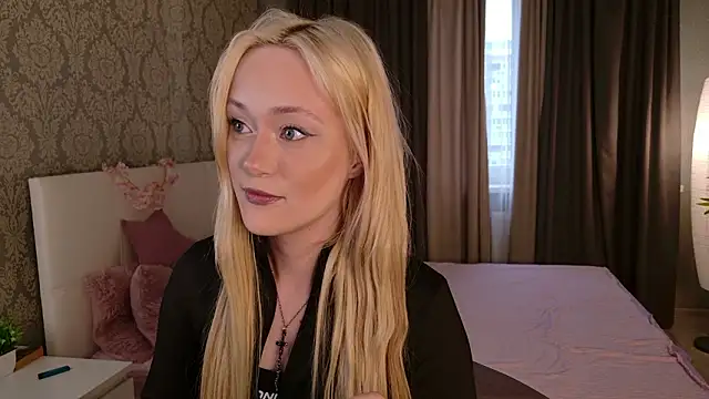 Snapshot of HeyMonkey_ chatting on 02.23.26 HeyMonkey online show from 02.23.26