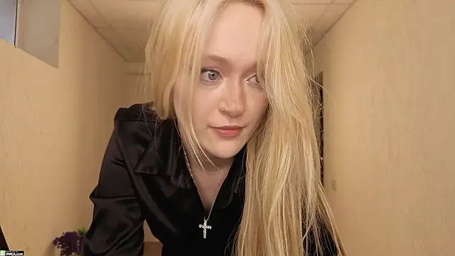 Snapshot of HeyMonkey_ chatting on 03.26.26 HeyMonkey online show from 03.26.26