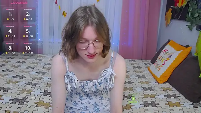 Snapshot of Masuzy chatting on 11.15.25 Masuzy online show from 11.15.25