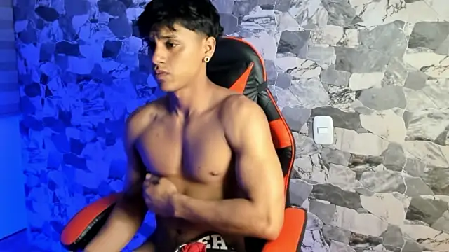 ZYZZ1312 online show from 07.08.26