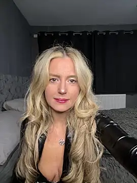 Snapshot of sammie-99 chatting on 02.17.26 sammie-99 online show from 02.17.26