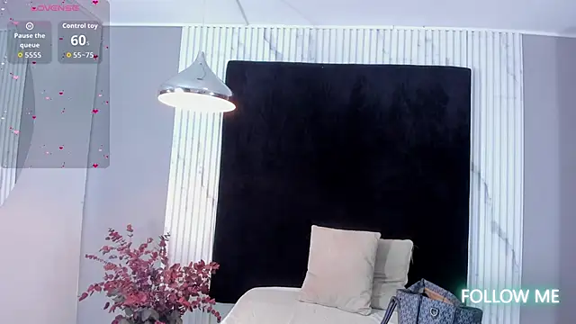 MONIK FOX CR online show from 10.19.25