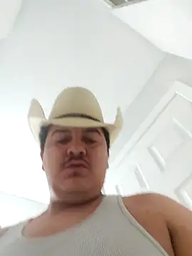 Snapshot of Biglou97 chatting on 02.08.26 Biglou97 online show from 02.08.26