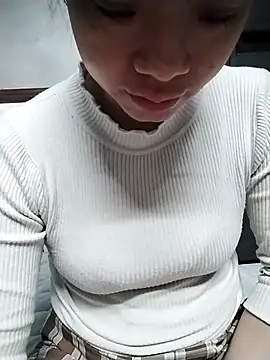 Mie rose online show from 11.27.25