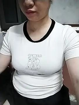 Mie rose online show from 04.23.26