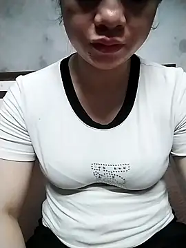 Mie rose online show from 04.26.26