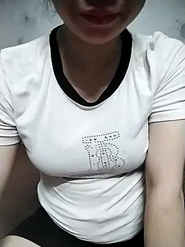 Snapshot of Mie_rose chatting on 06.12.26 Mie rose online show from 06.12.26