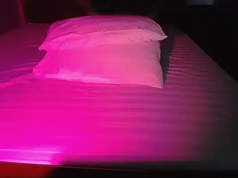 ahoa Tk online show from 10.20.25