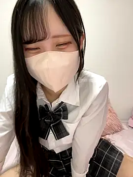 Snapshot of noa_uxu chatting on 09.20.25 noa uxu online show from 09.20.25