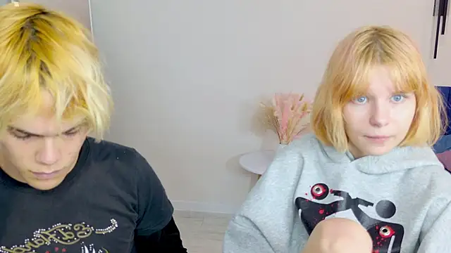 Bonnie And C1yde online show from 09.09.25