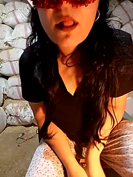 Snapshot of ezgi2545 chatting on 03.28.26 ezgi2545 online show from 03.28.26