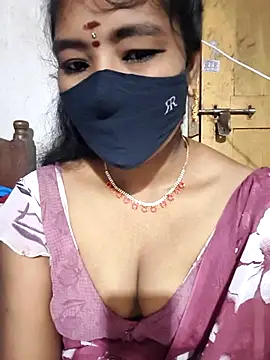 Snapshot of srav43 chatting on 10.10.25 srav43 online show from 10.10.25